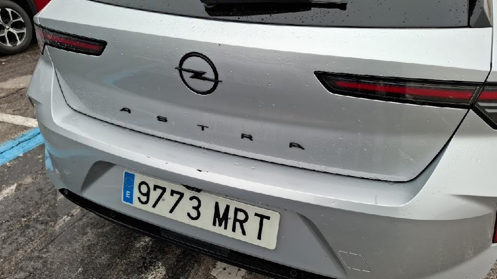 Opel Astra Astra 5P GS 1.2T XHT MT6 S/S 130 CV (96kW)