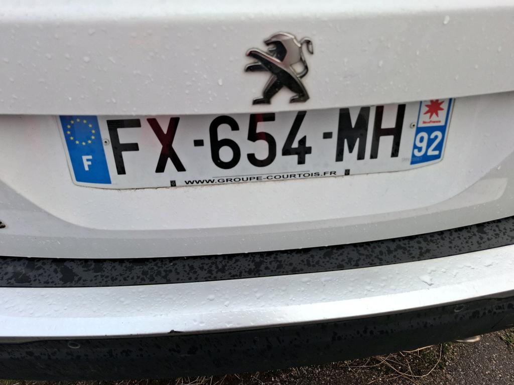 Peugeot 2008 II