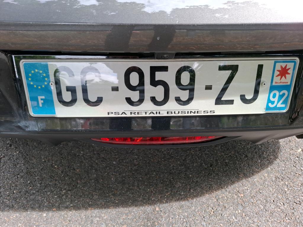 Peugeot 208 PureTech 100 S&S EAT8 Allure Business 2021