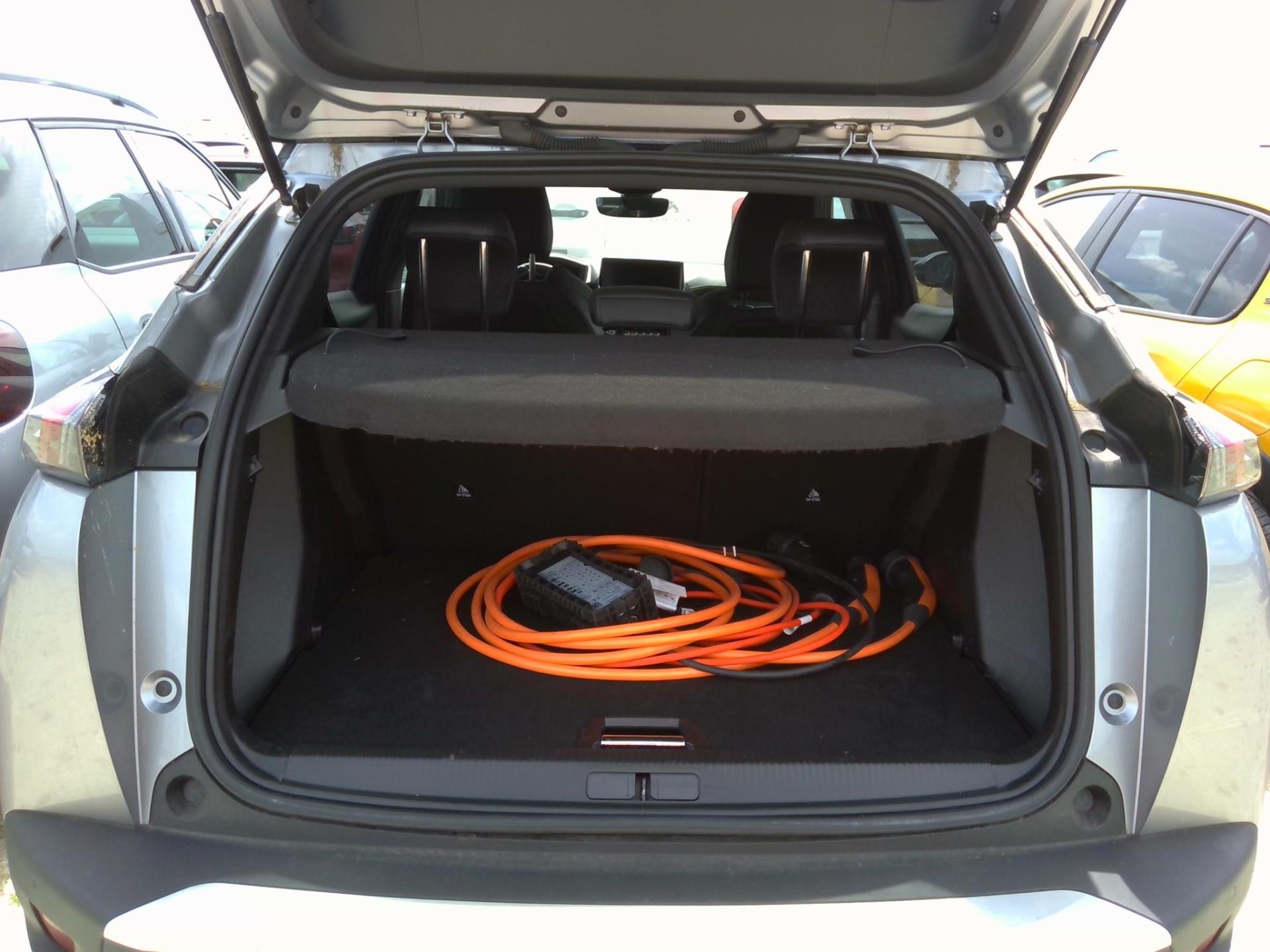 Peugeot 2008 Electrique 136 ch GT 2022