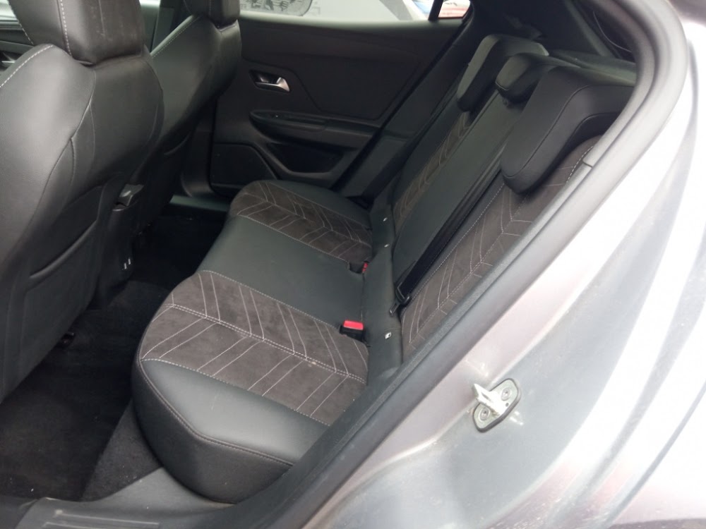 Foto Opel Mokka 15