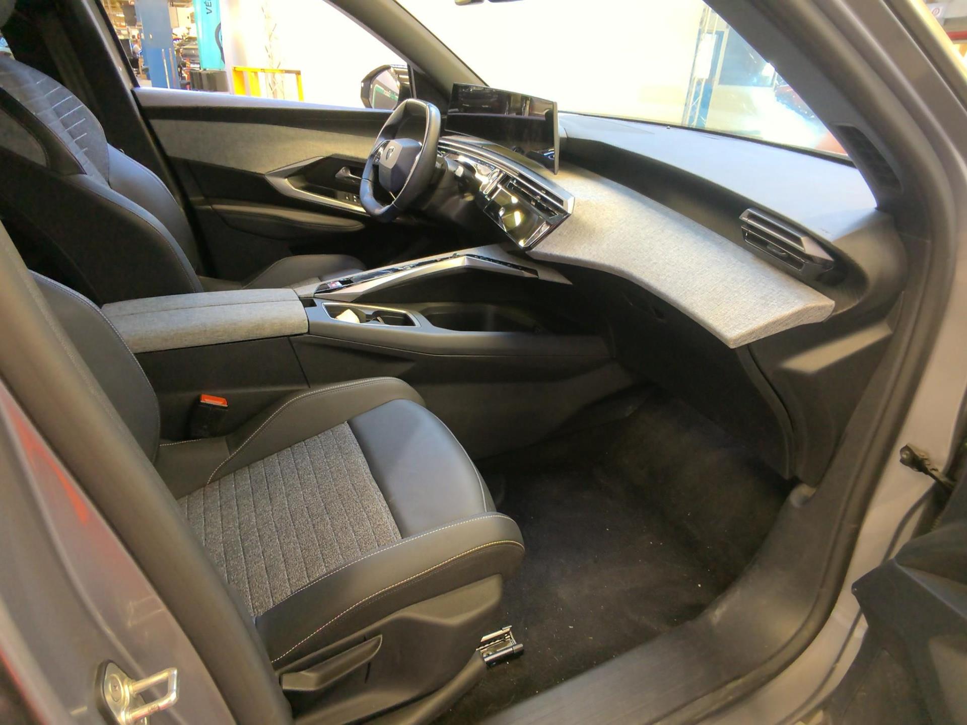 Peugeot 3008 Electrique 210 ch 73 kWh Allure 2025