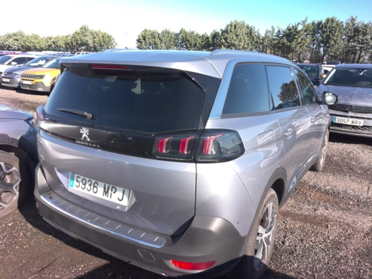 Foto Peugeot 5008 8