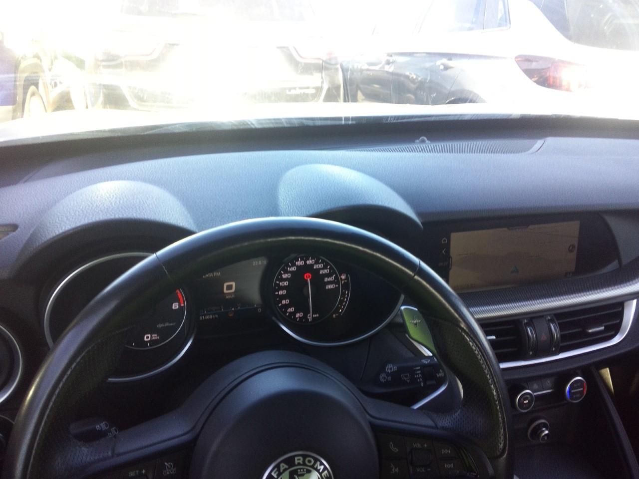 Foto Alfa Romeo Stelvio 8