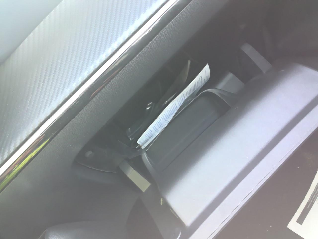 Foto Peugeot 208 8