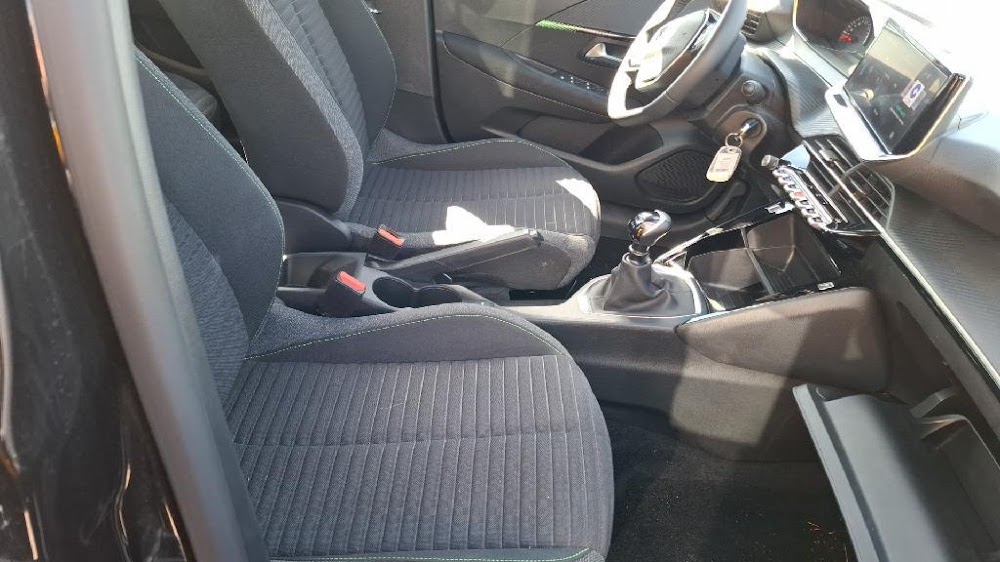 Foto Peugeot 208 16