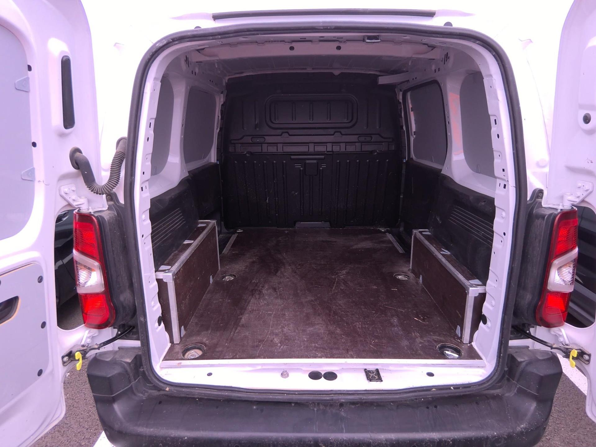 Opel COMBO CARGO M 600 KG PURETECH 110 S&S BVM6 2024