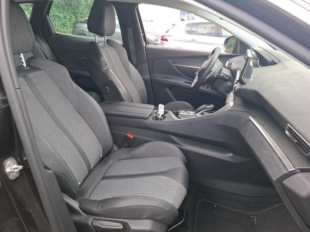 Peugeot 3008 Hybrid 225 e-EAT8 Active Pack 2022