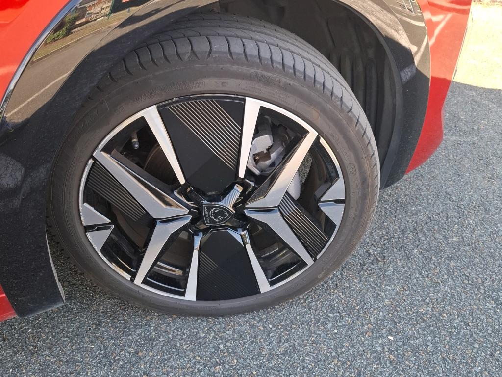 Peugeot 208 Hybrid 145 ch e-DCS6 GT 2025