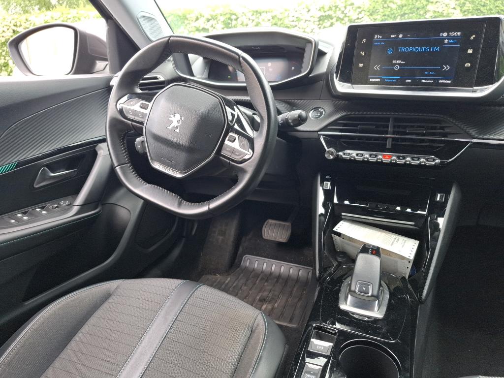 Peugeot 2008 BlueHDi 130 S&S EAT8 Allure Pack 2021