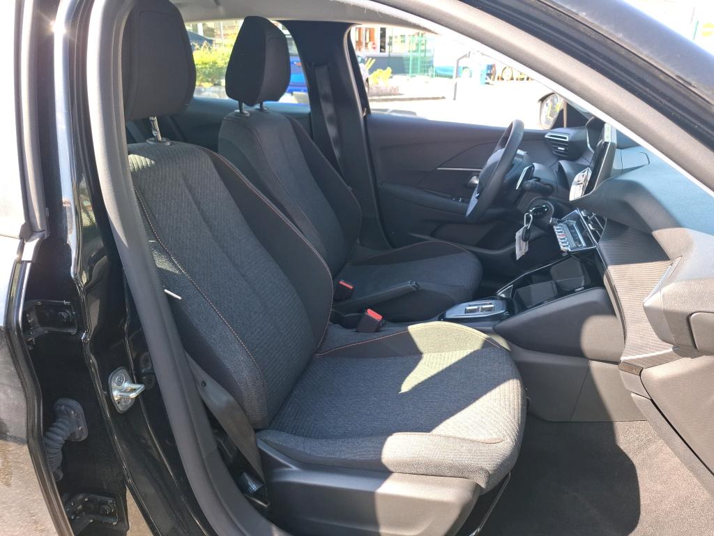 Peugeot 208 Hybrid 110 ch e-DCS6 Style 2025
