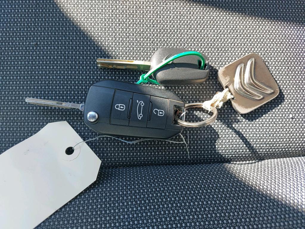 Citroen C4 CACTUS SOCIETE BLUEHDI 100 S&S BVM6 FEEL NAV 2020