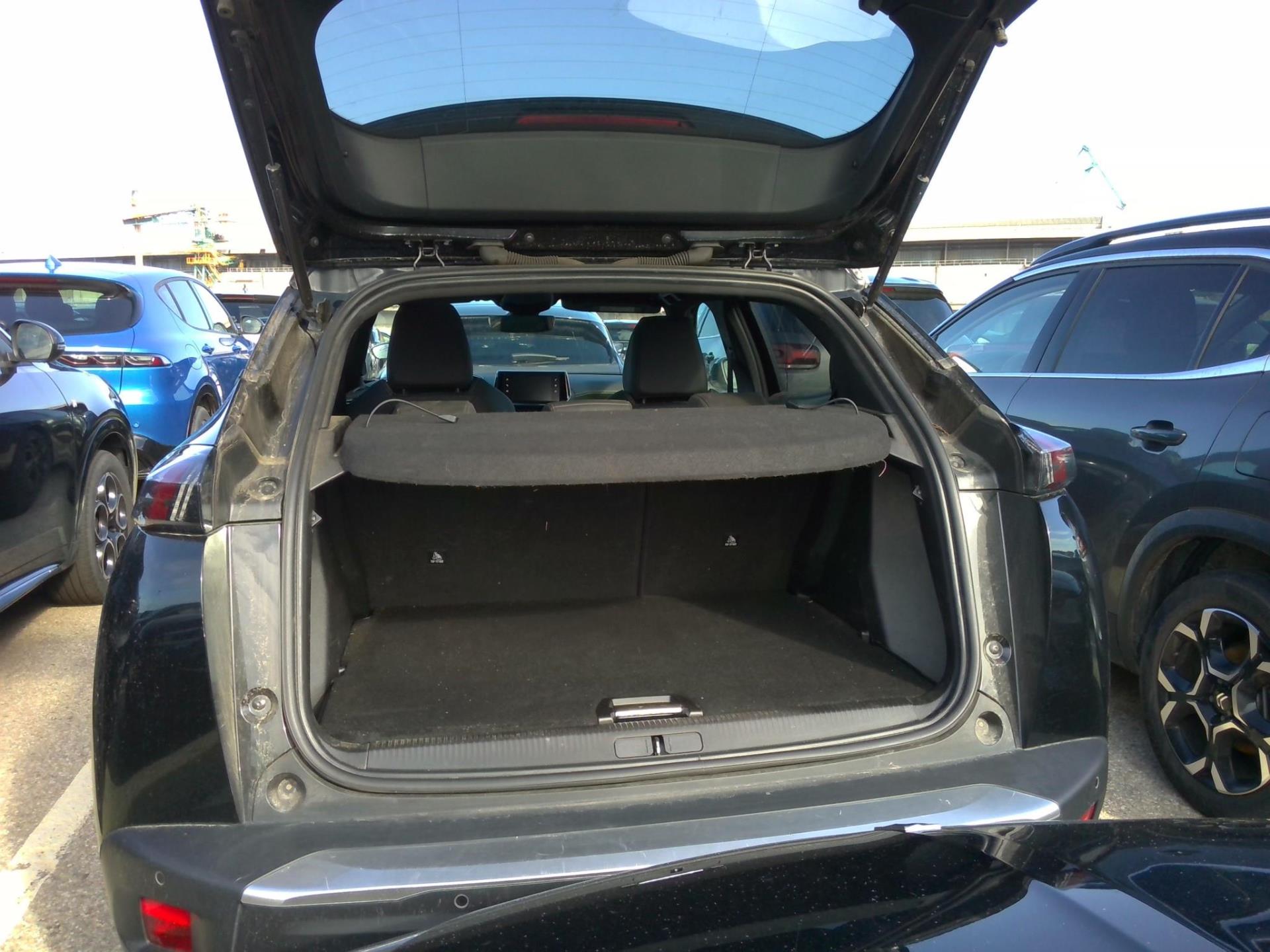 Peugeot 2008 Electrique 136 ch GT 2023