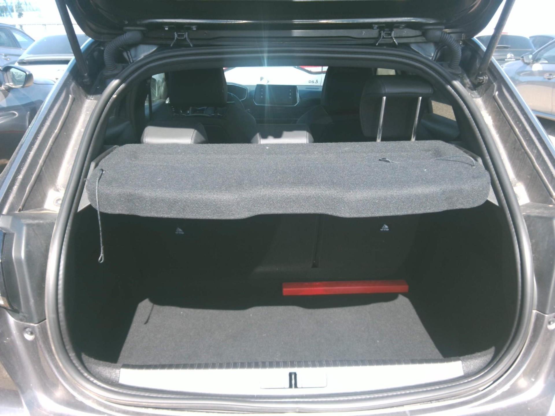 Peugeot 208 PureTech 100 S&S BVM6 GT 2023