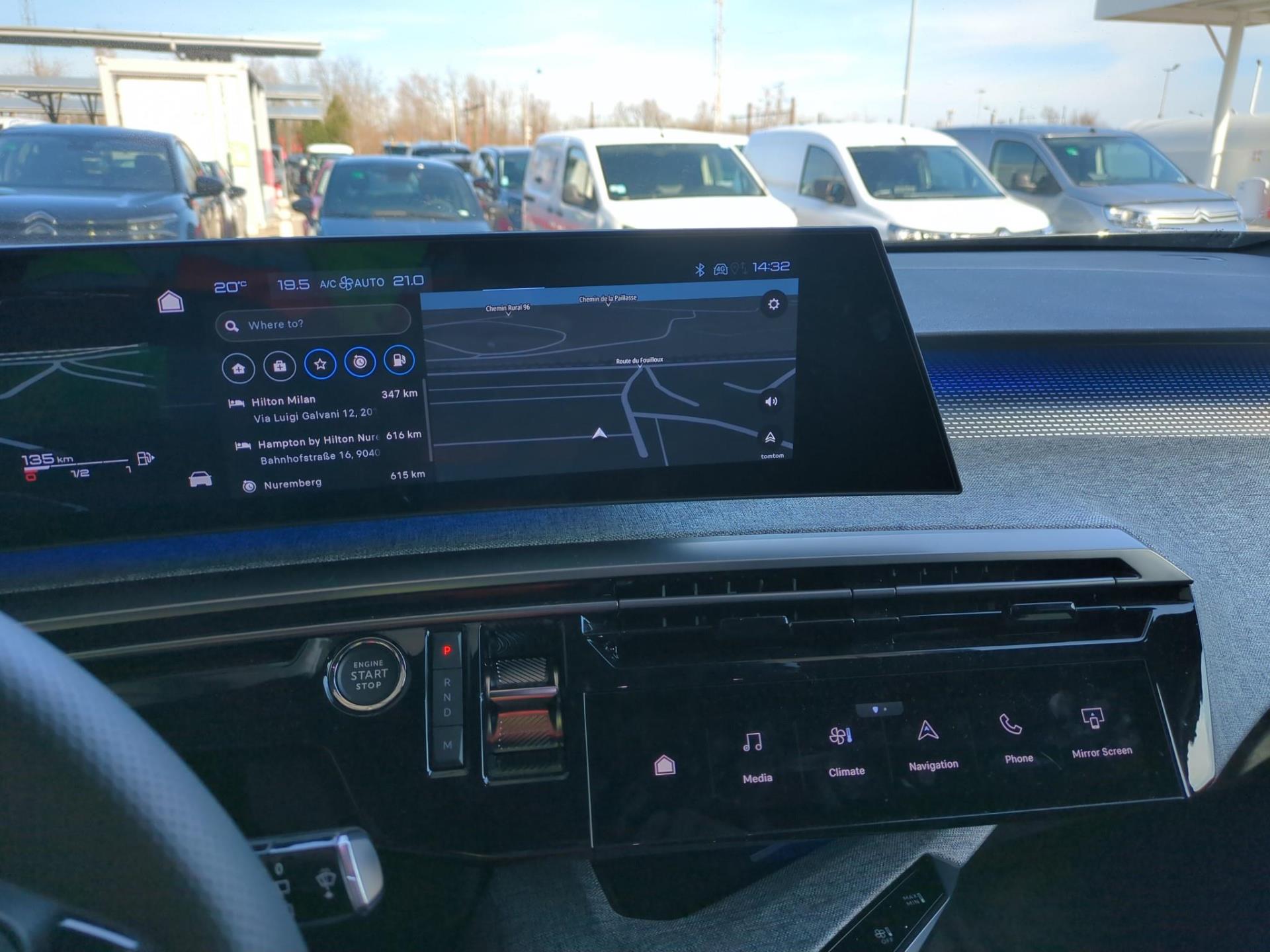 Peugeot 5008 Hybrid 136 e-DCS6 GT 2024