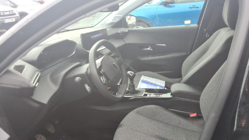 Foto Peugeot 208 4