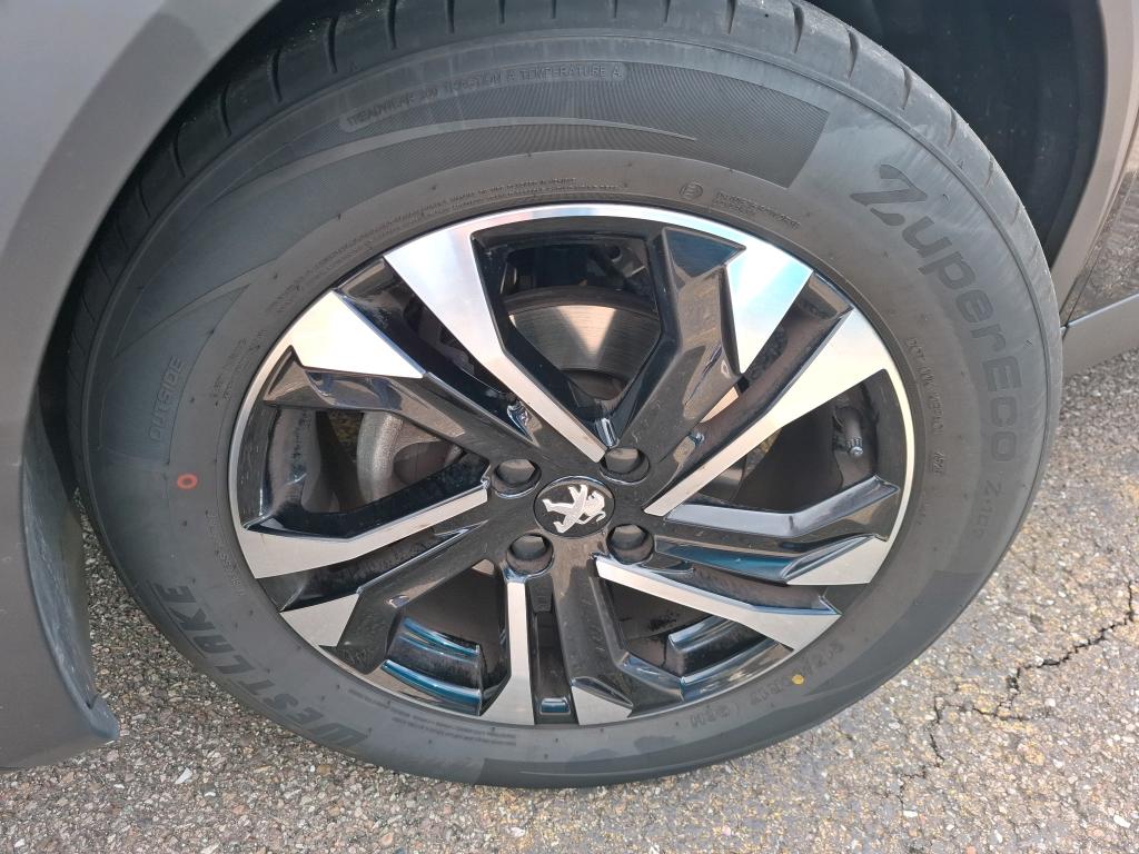 Peugeot 2008 PureTech 130 S&S EAT8 GT 2022