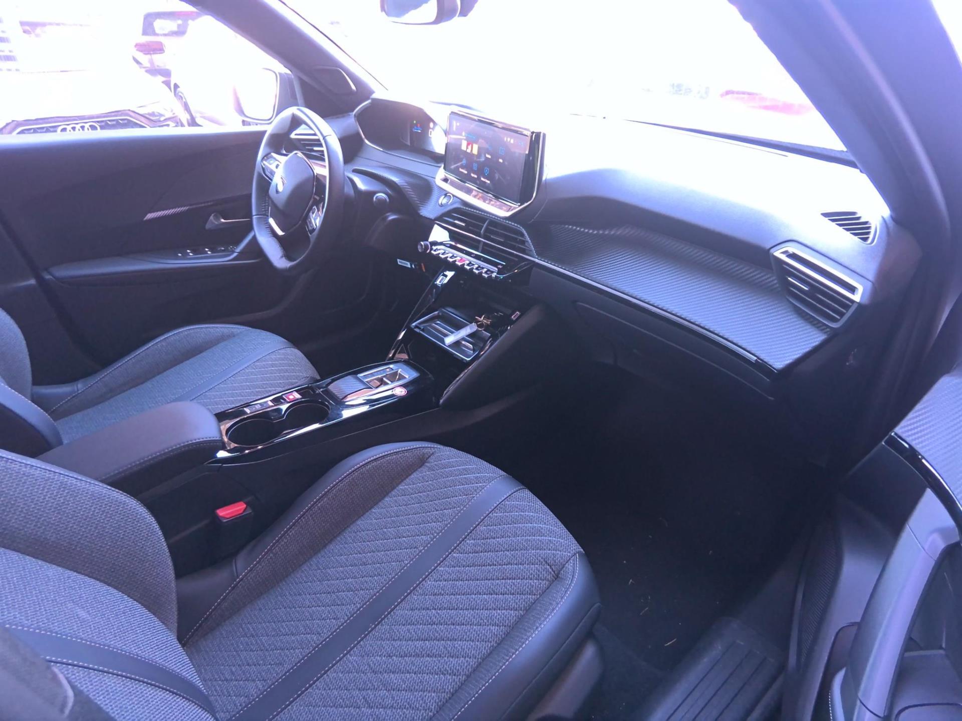 Peugeot 2008 Electrique 54 kWh 156 ch Allure 2025