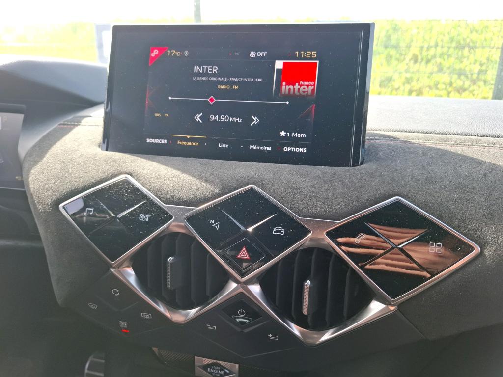 DS DS3 Crossback PureTech 130 EAT8 Performance Line 2022