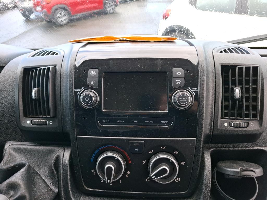 Peugeot BOXER TOLE 335 L2H2 BLUEHDI 120 S&S PREMIUM 2020