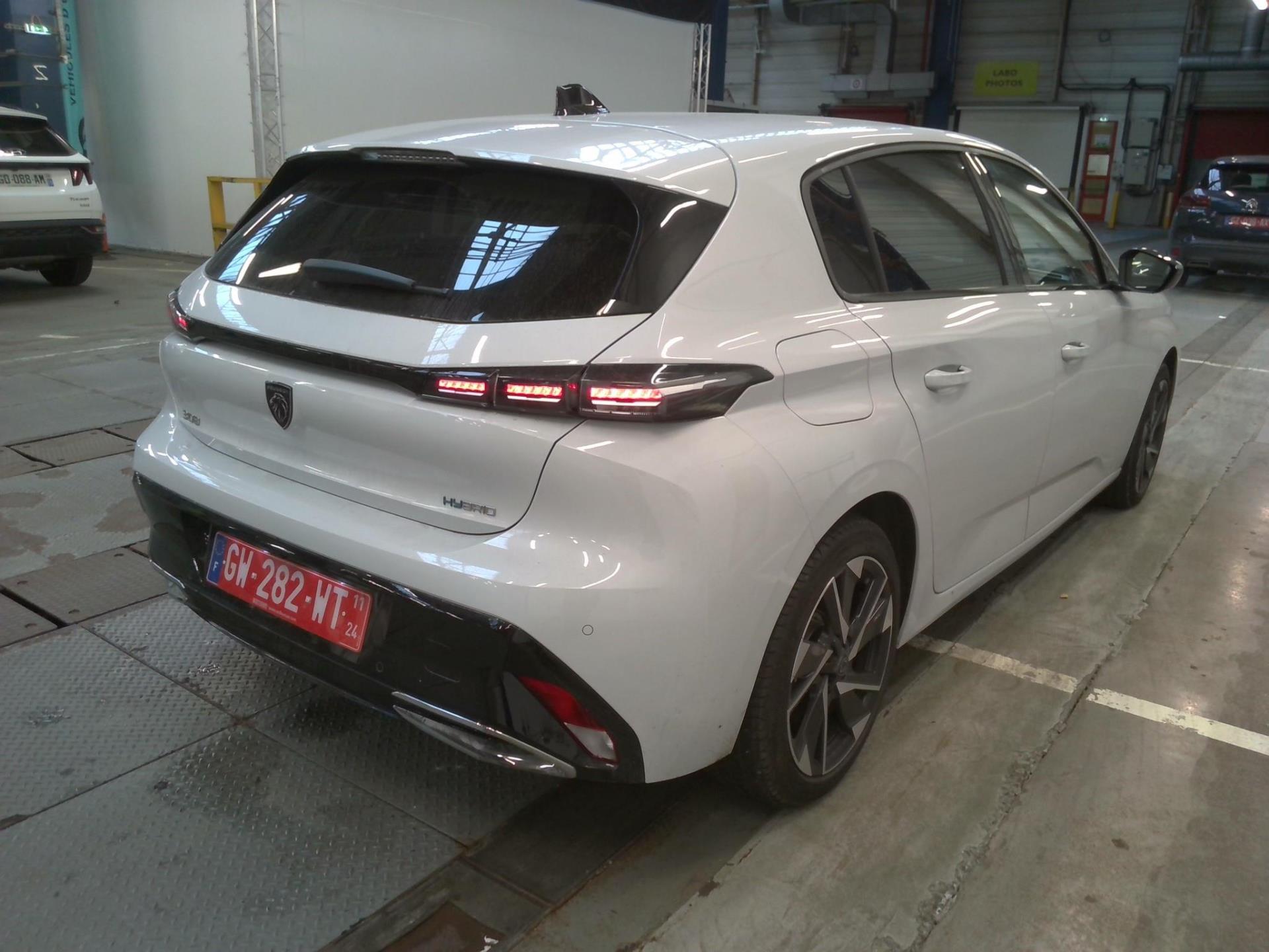 Peugeot 308 PHEV 180 e-EAT8 Allure 2024