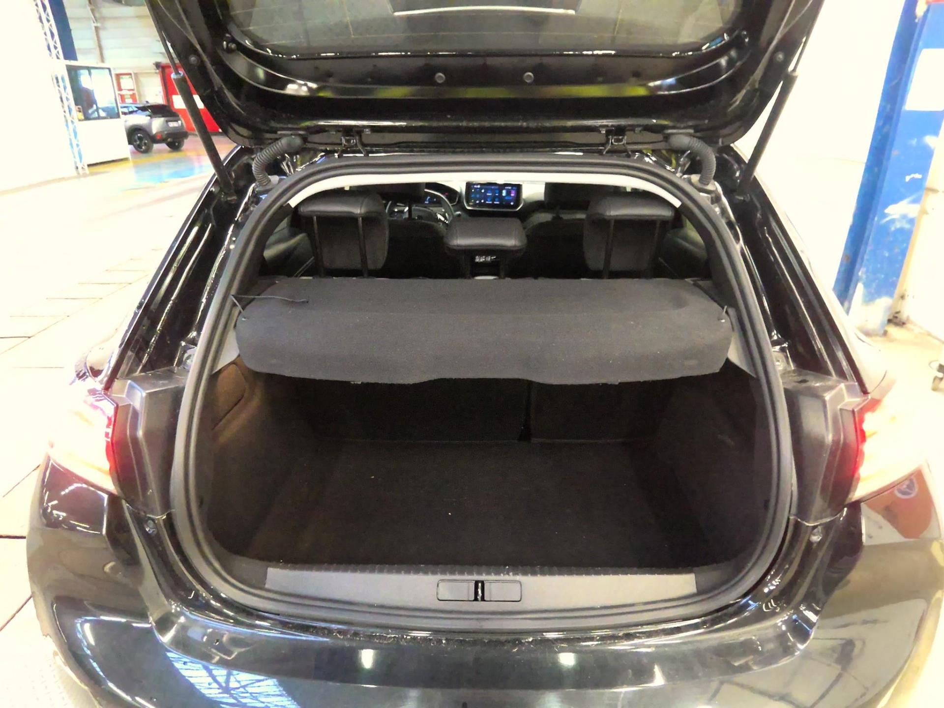 Peugeot 208 Hybrid 100 e-DCS6 Allure 2025