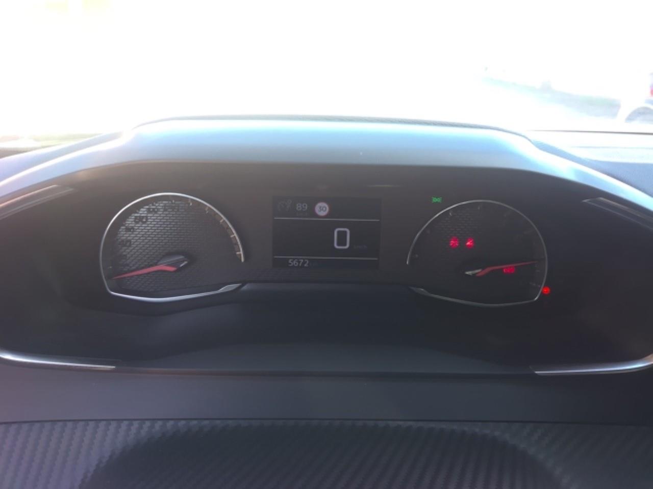 Foto Peugeot 2008 5