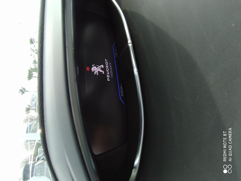Foto Peugeot 3008 Hybrid 3