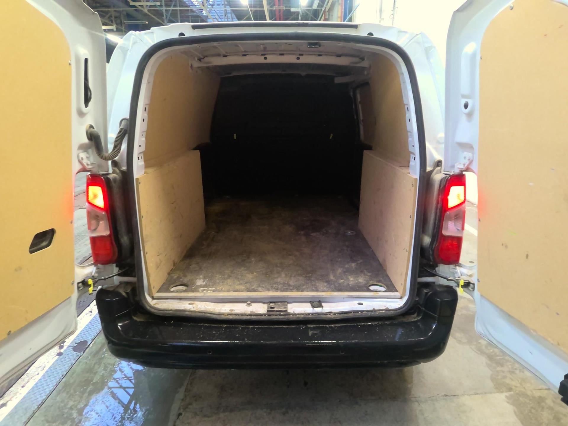 Peugeot PARTNER FOURGON XL 950 KG BLUEHDI 100 S&S BVM6 2023