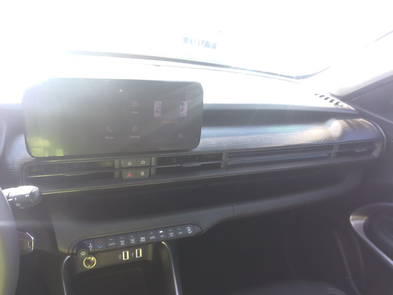 Foto Jeep AVENGER 13