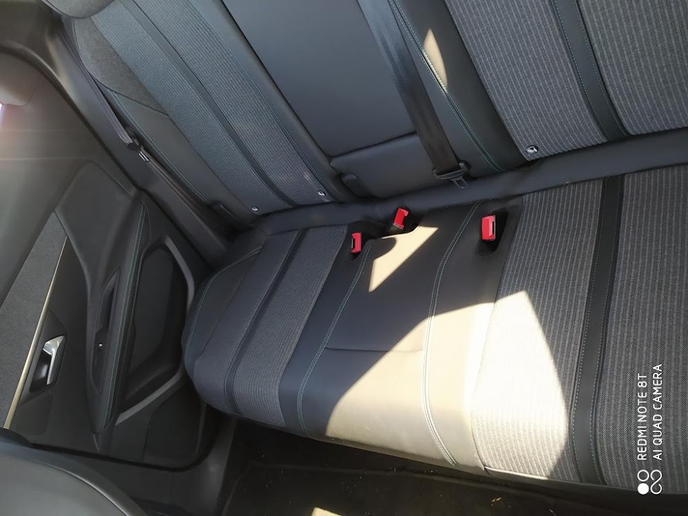 Foto Peugeot 3008 Hybrid 10