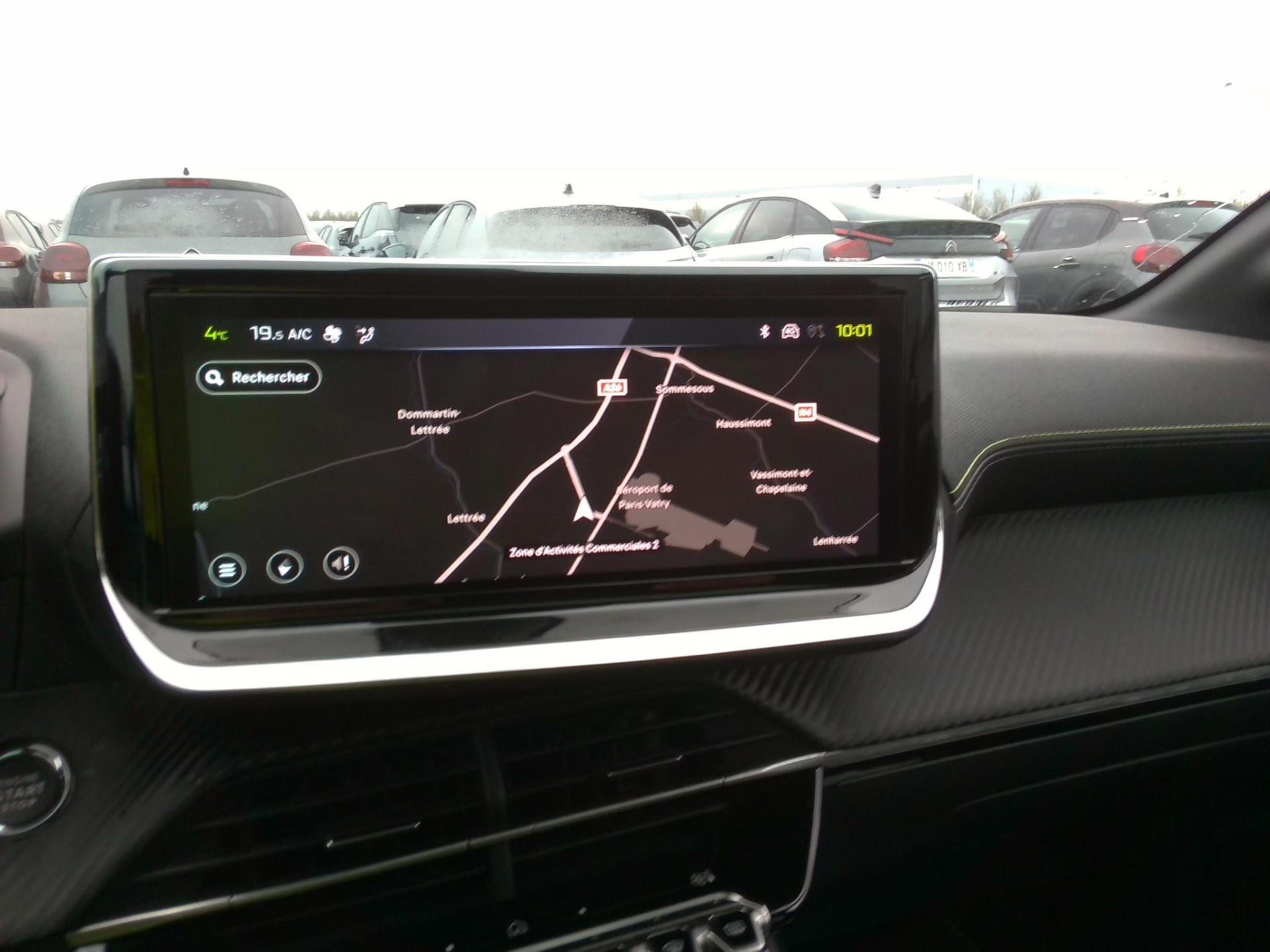 Peugeot 208 Hybrid 136 e-DCS6 GT 2024