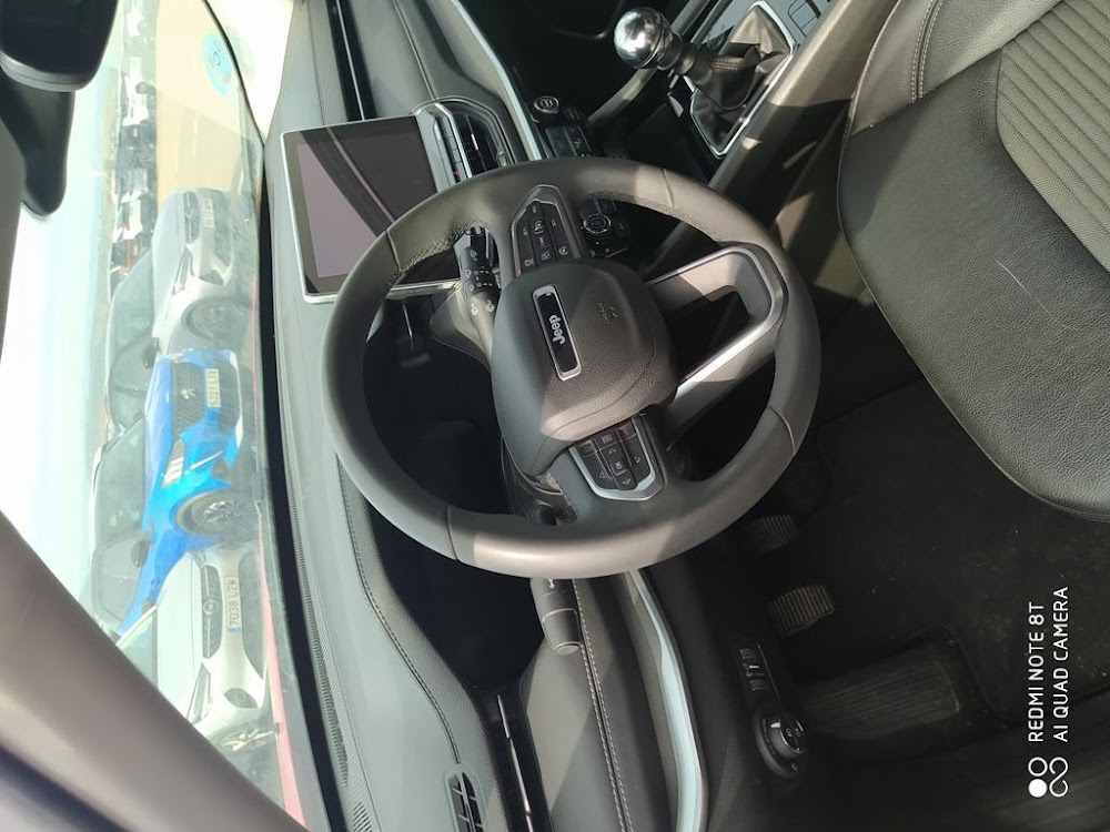 Foto Jeep Compass 10