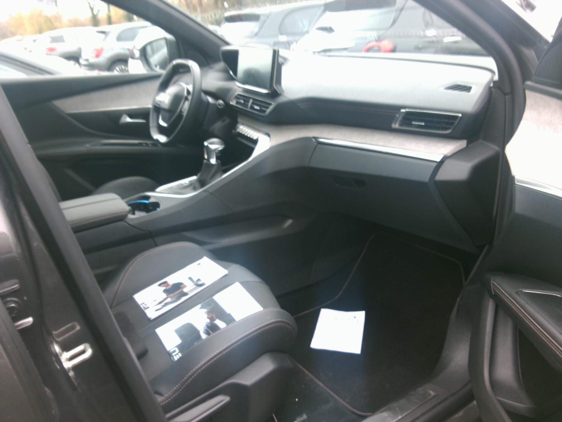 Peugeot 5008 PureTech 130ch S&S BVM6 GT 2023