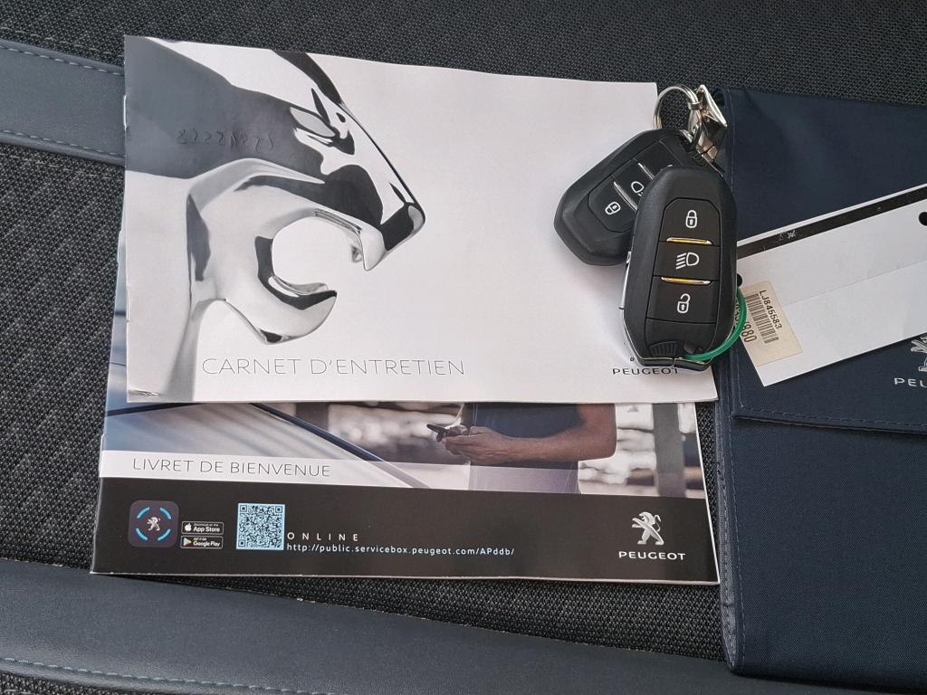 Peugeot 2008 BlueHDi 130 S&S EAT8 Allure Business 2020