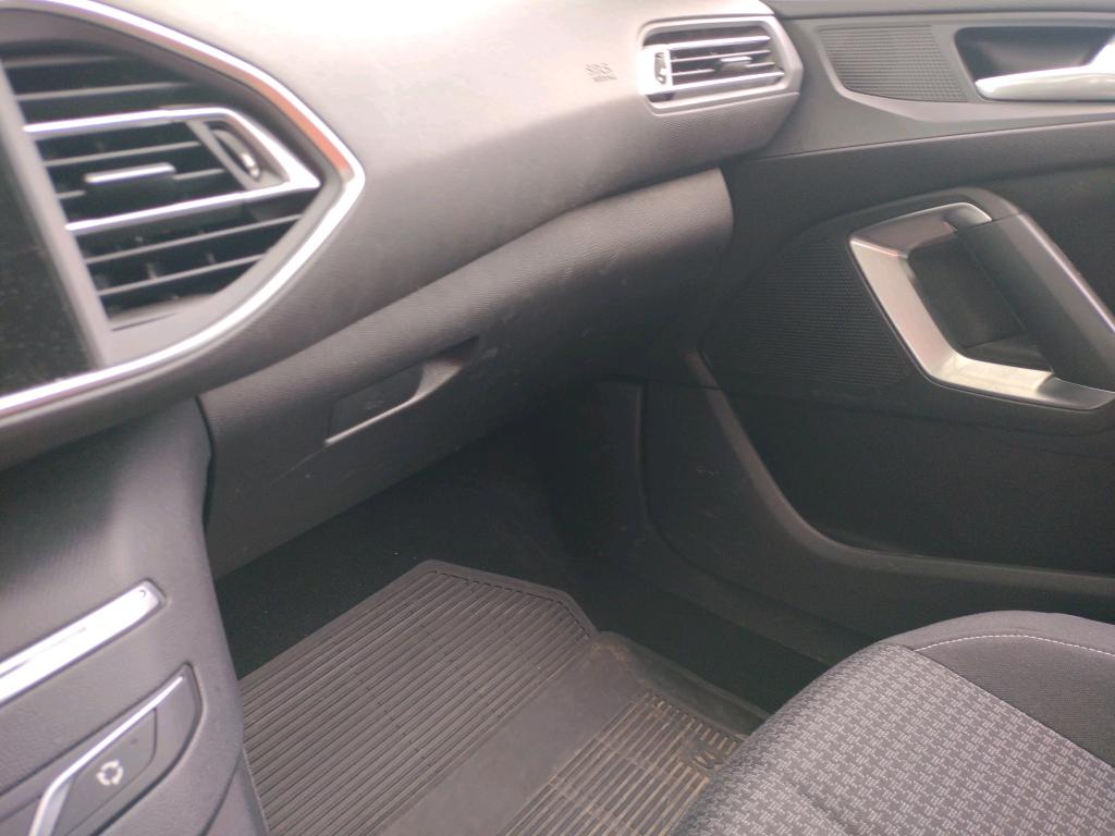 Peugeot 308 AFFAIRE BLUEHDI 100 S&S BVM6 PREMIUM PACK 2019