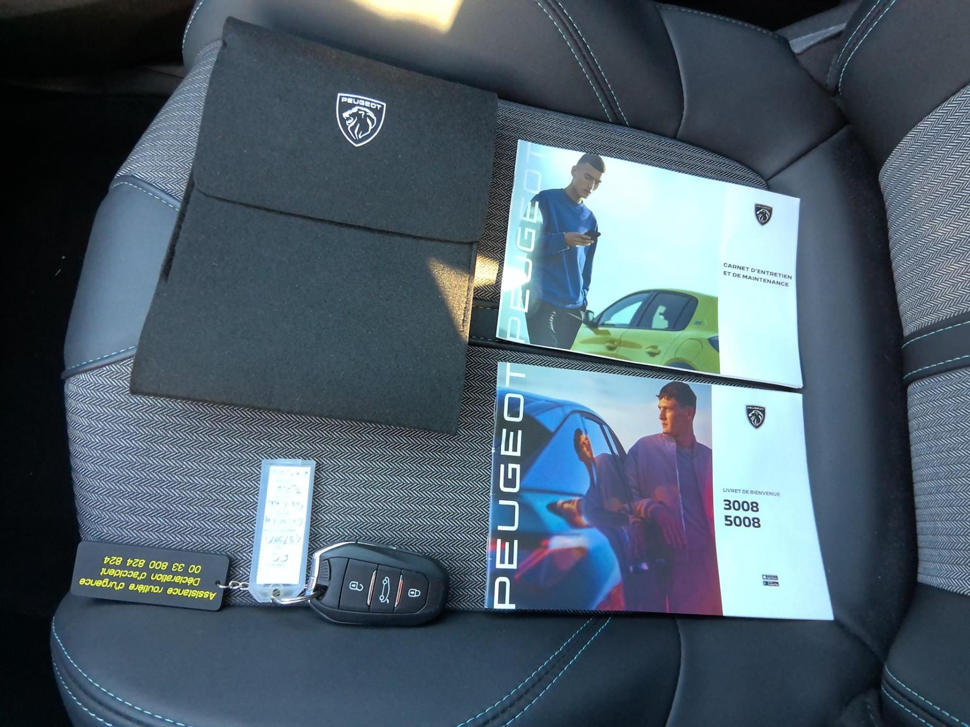 Peugeot 5008 Hybrid 136 e-DCS6 Allure Pack 2024