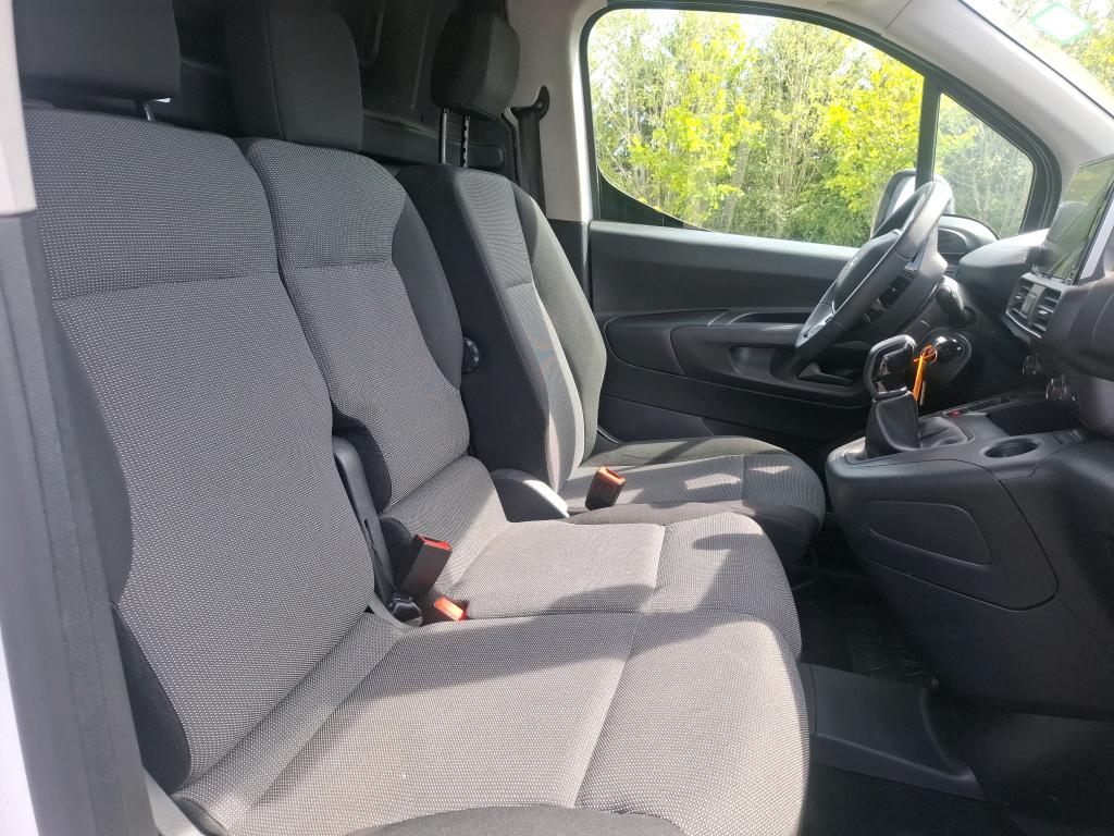 Peugeot PARTNER FOURGON STANDARD 650 KG BLUEHDI 100 S&S BVM5 ASPHALT 2021