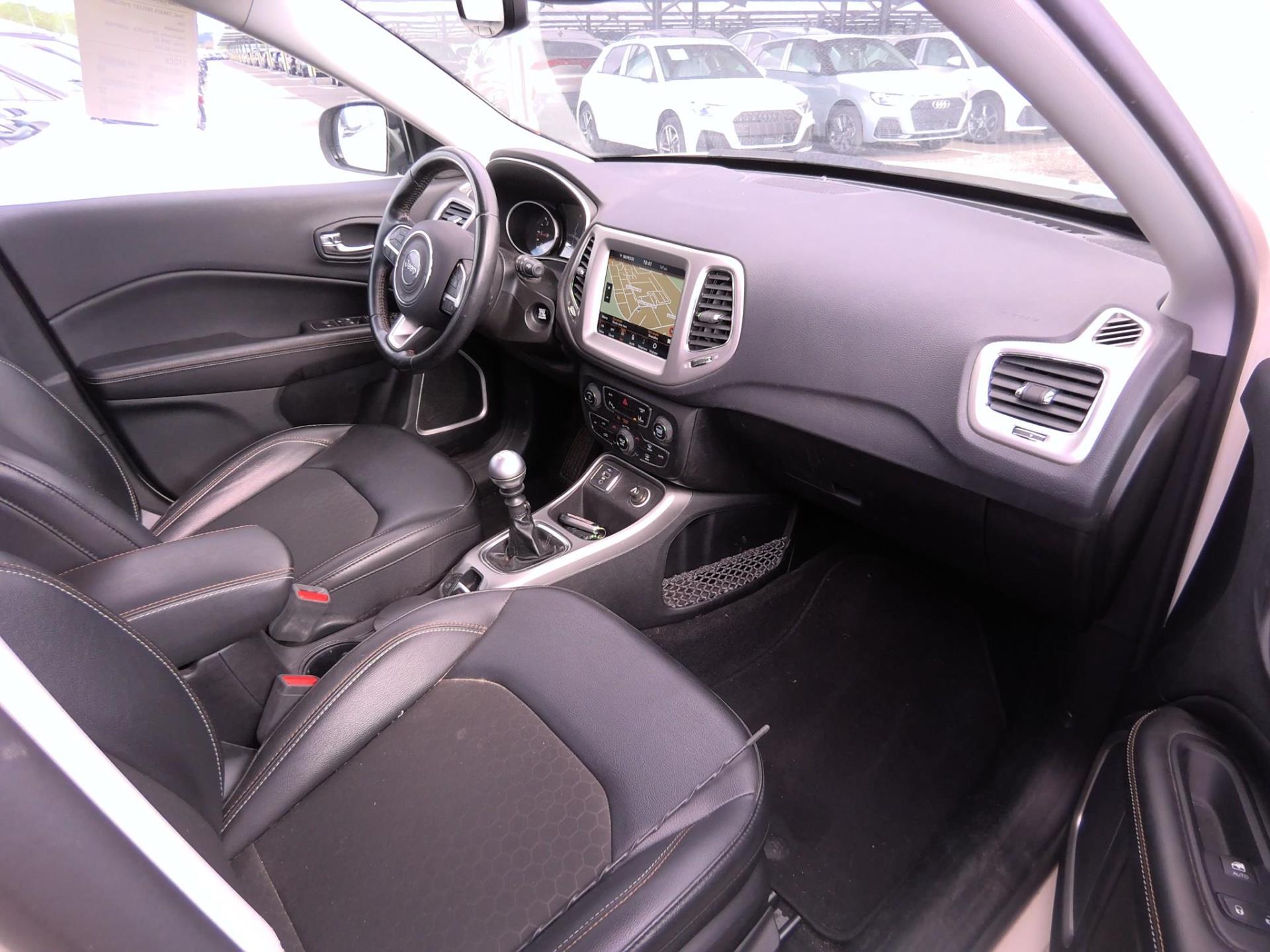JEEP Compass 1.6 I MultiJet II 120 ch BVM6 Longitude Business 2020