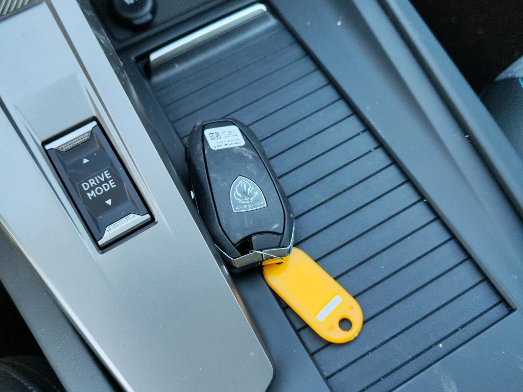 Peugeot 408 PHEV 225 e-EAT8 Allure Pack 2023