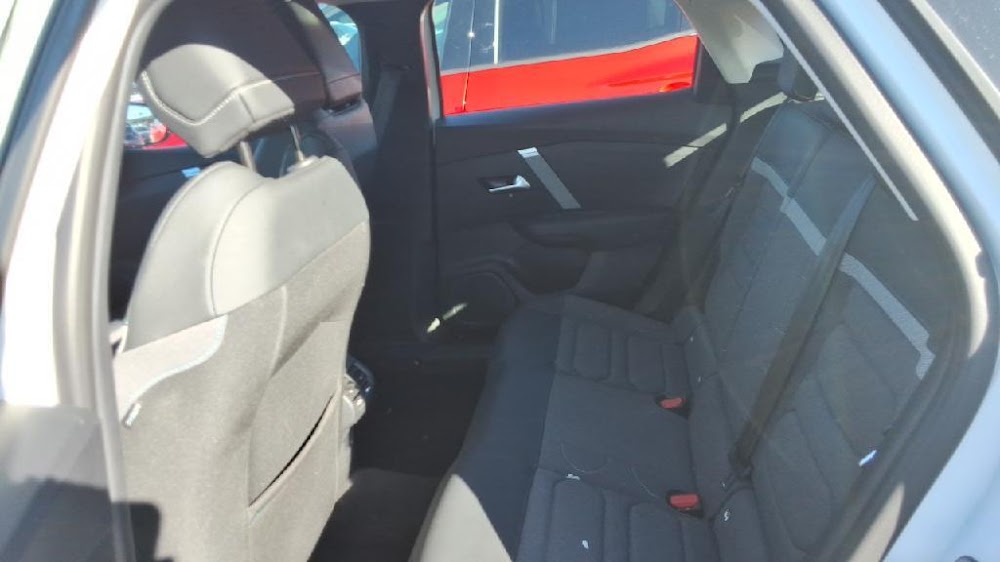 Foto Citroën C4 X 10
