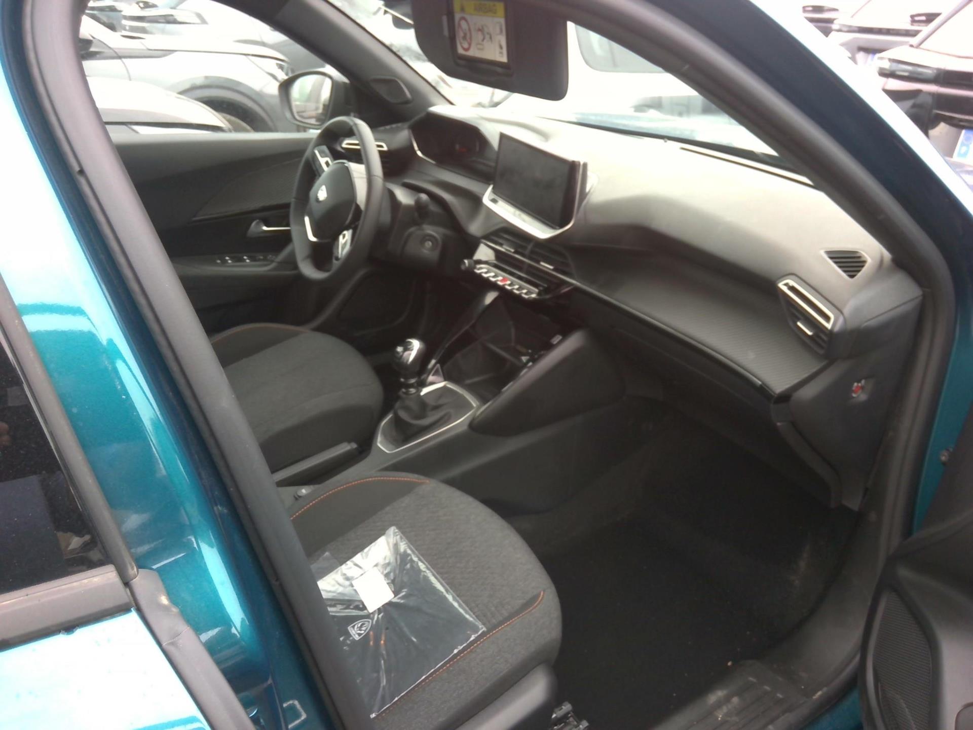 Peugeot 2008 100 S&S BVM6 Style 2025