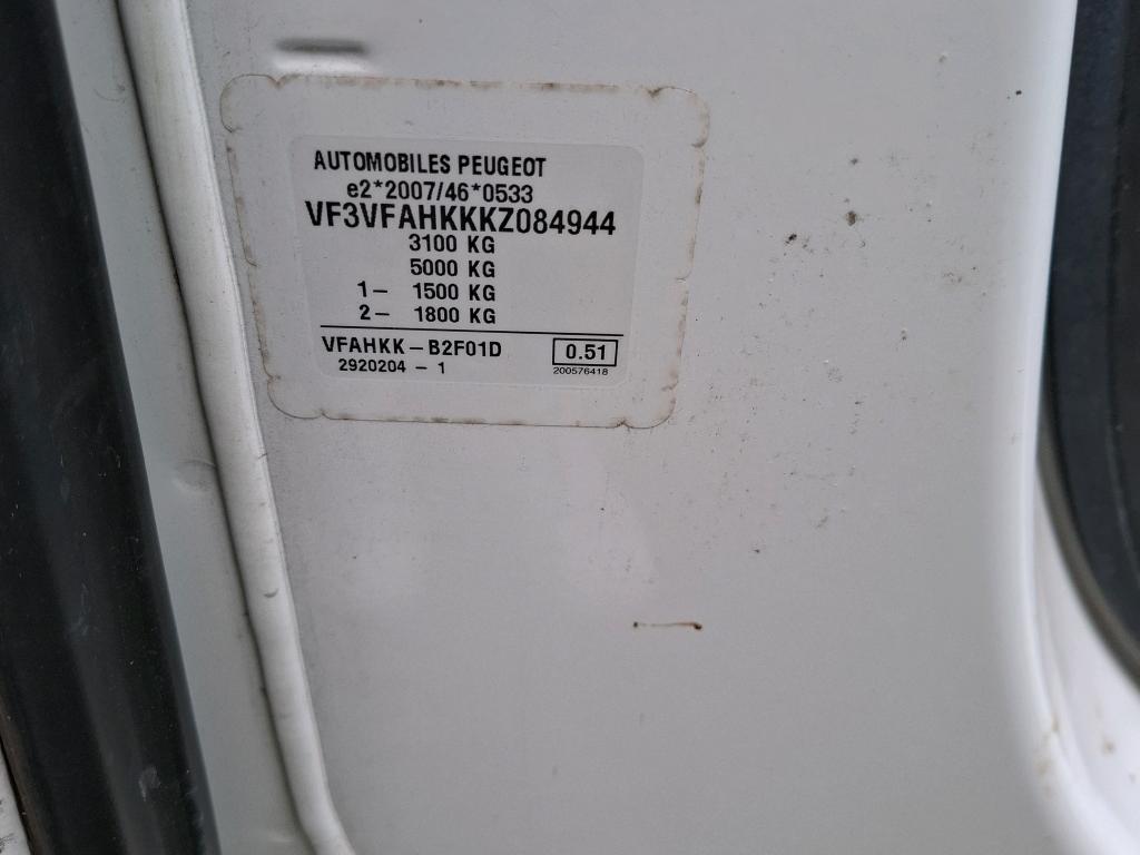 Peugeot EXPERT FGN TOLE STANDARD 2.0  BLUEHDI 120 S&S BVM6 PREMIUM 2019