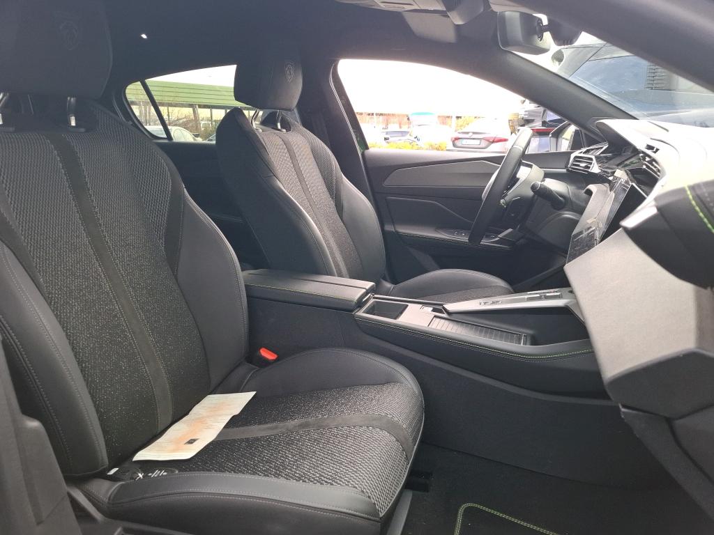 Peugeot 308 Hybrid 136 e-DCS6 GT 2024