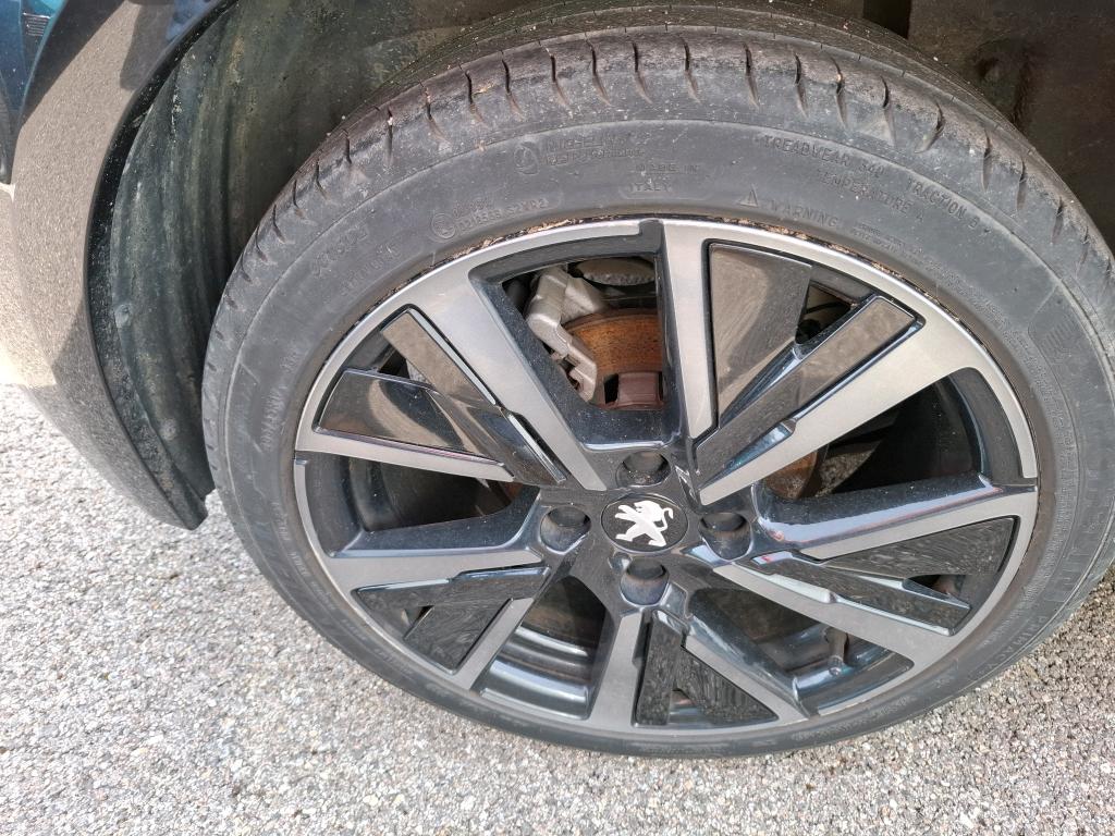 Peugeot 208 PureTech 100 S&S BVM6 GT Pack 2022