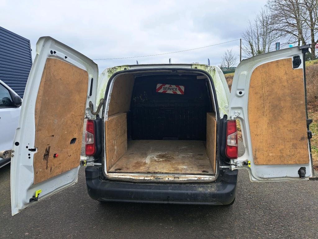 Peugeot PARTNER FOURGON STANDARD 650 KG BLUEHDI 100 S&S BVM5 PREMIUM 2019