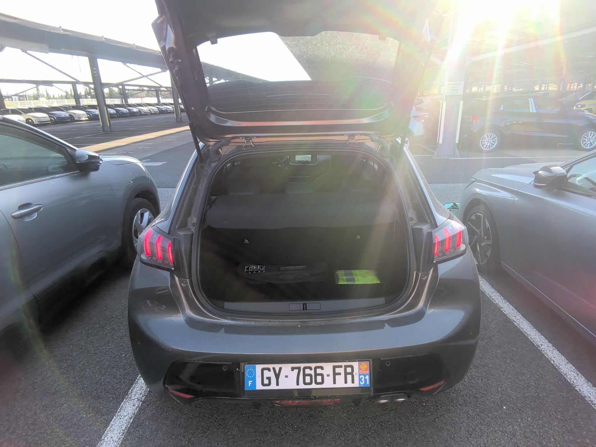 Peugeot 208 PureTech 130 S&S EAT8 GT Pack 2021