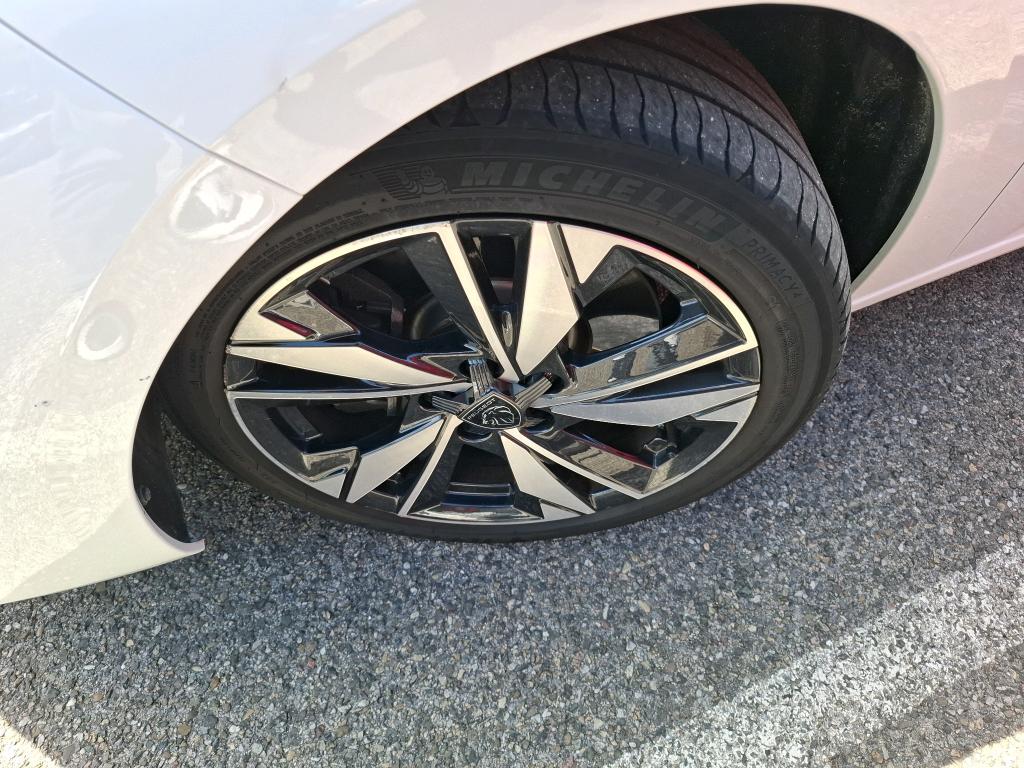 Peugeot 308 PHEV 180 e-EAT8 Active Pack 2022