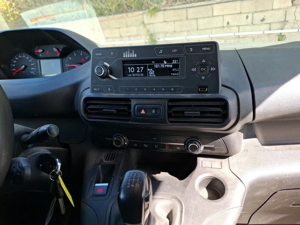 Peugeot PARTNER FOURGON STANDARD 650 KG BLUEHDI 100 S&S BVM5 PREMIUM 2019