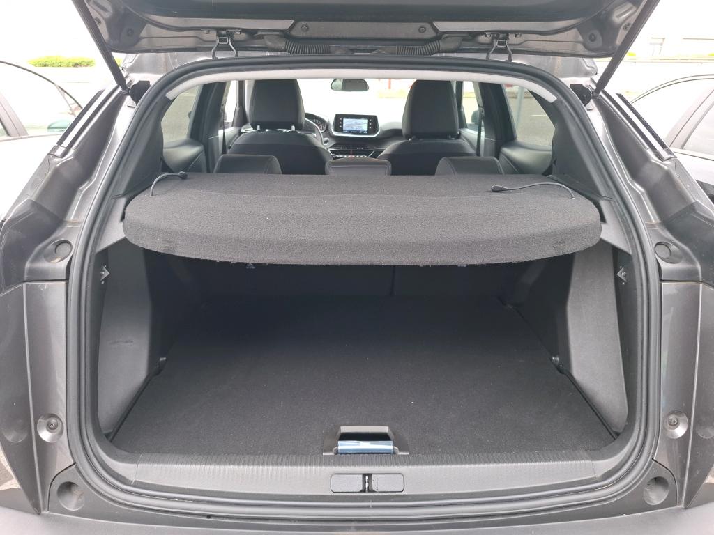 Peugeot 2008 BlueHDi 130 S&S EAT8 Allure 2022